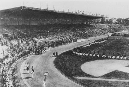 1912年在巴黎举办的第四届奥运会？1912年奥运会