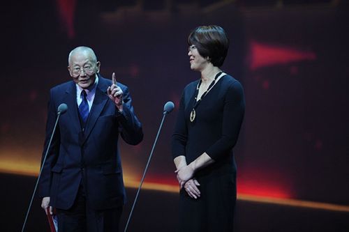 魏纪中跟郎平有过节吗？里约奥运会采访郎平