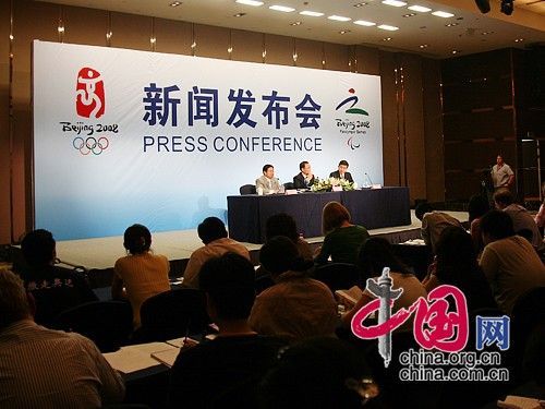 中国奥运组委会简称？北京奥运会组委会日前召开新闻发布会