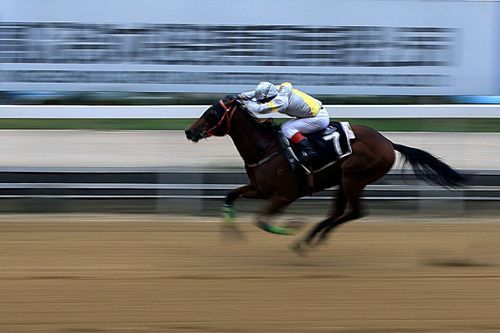 风驰电掣的解释是什么？奥运会刮风