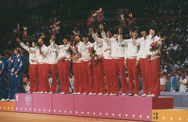 中国女排哪一年奥运会痛失冠军？1986年女排奥运会