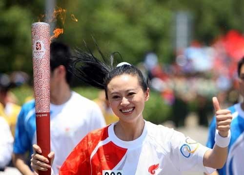 北京奥运会哈尔滨火炬手有谁（颖 奥运会）