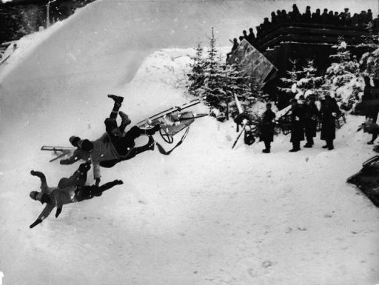 1903年 世界第一条人工有拖雪橇线路（奥运会1903美国）