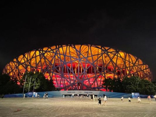 鸟巢夜景几点闭灯（奥运会几点闭）