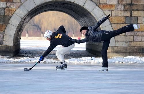 在冰上滑冰会造成什么后果（奥运会滑冰落水）