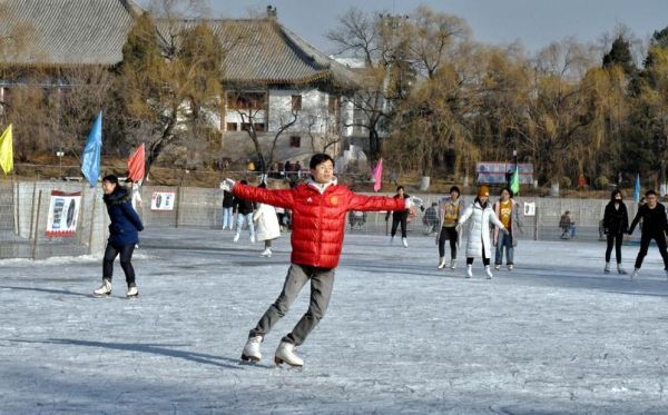 北京大学的未名湖冬天都结冰吗（今天奥运会结冰）